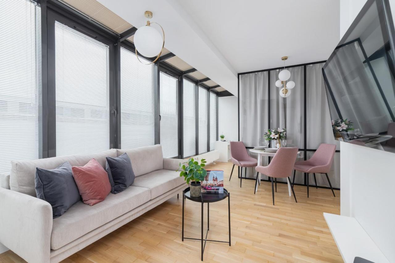 Politechnika Krakowska Apartment By Renters Prestige Bagian luar foto