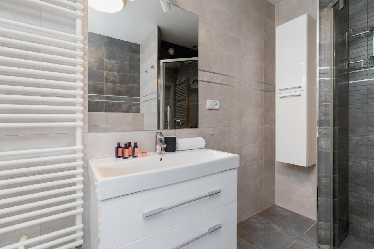 Politechnika Krakowska Apartment By Renters Prestige Bagian luar foto