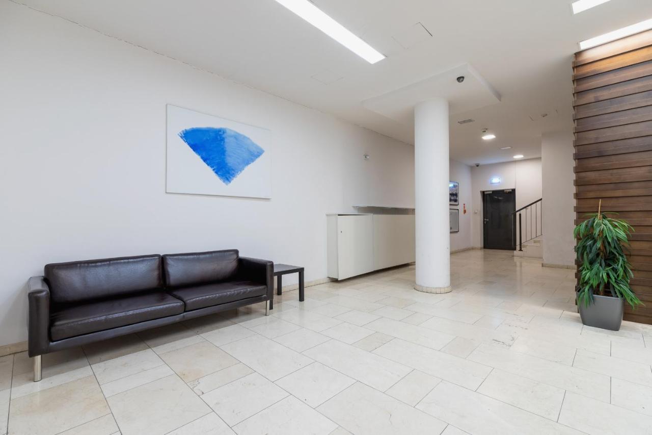 Politechnika Krakowska Apartment By Renters Prestige Bagian luar foto